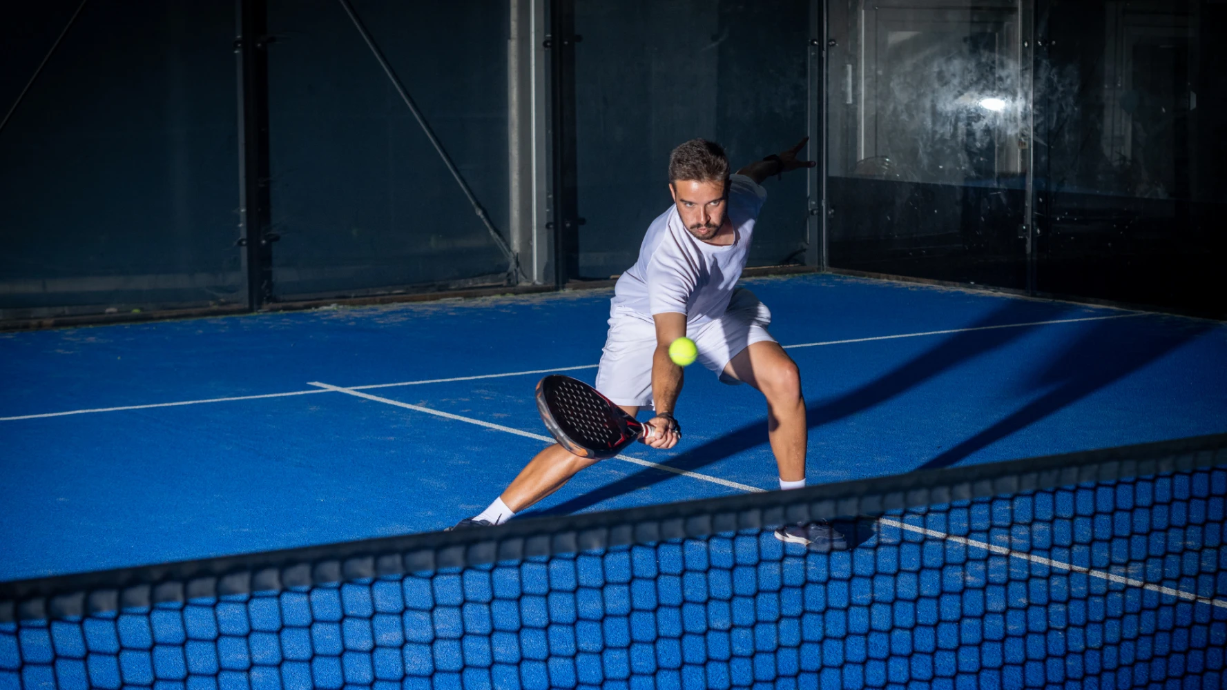 Padel: padroneggiare il rulo e la chiquita per gli esperti