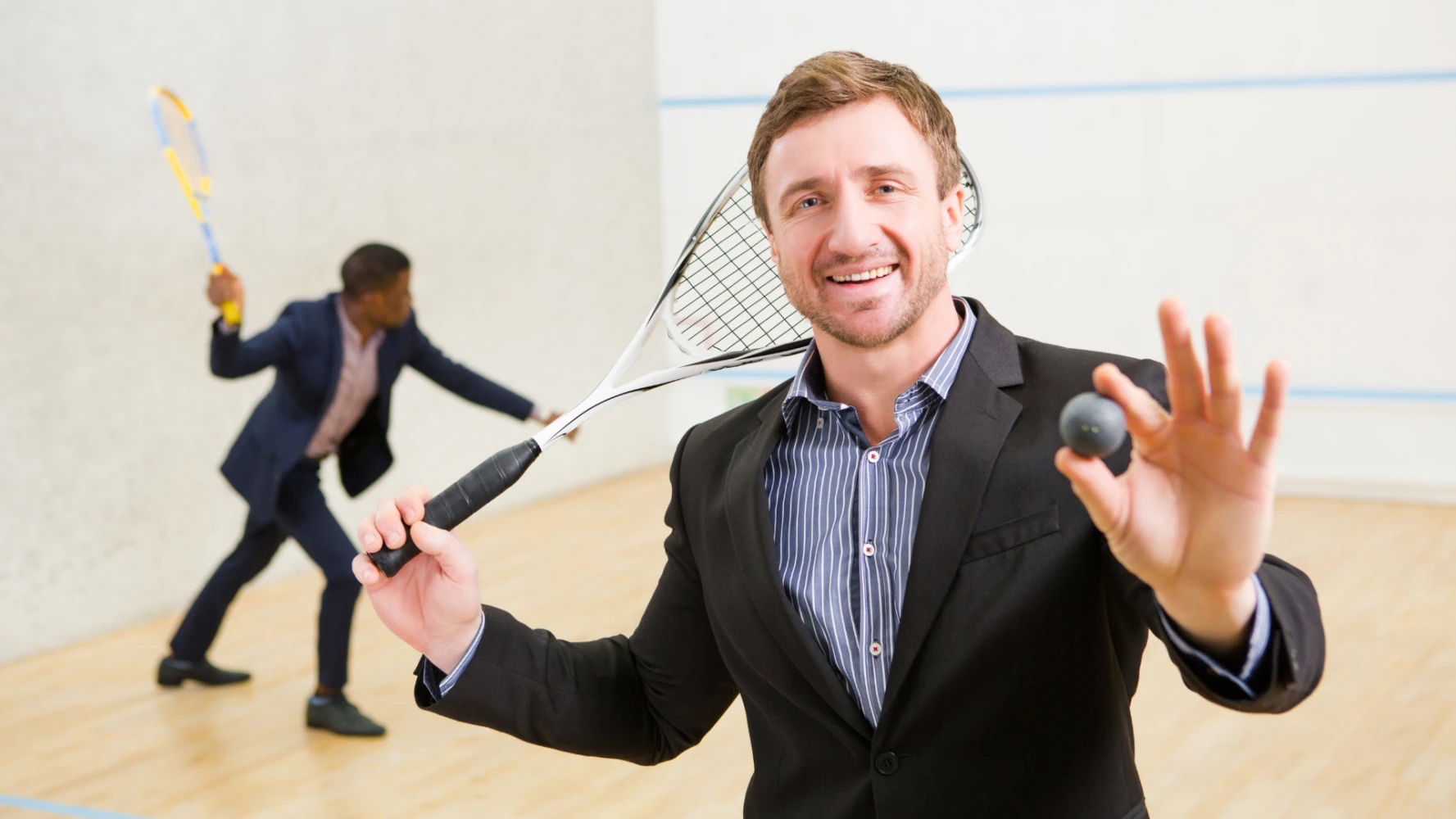 Squash et pause déjeuner : pourquoi c'est le sport idéal des citadins