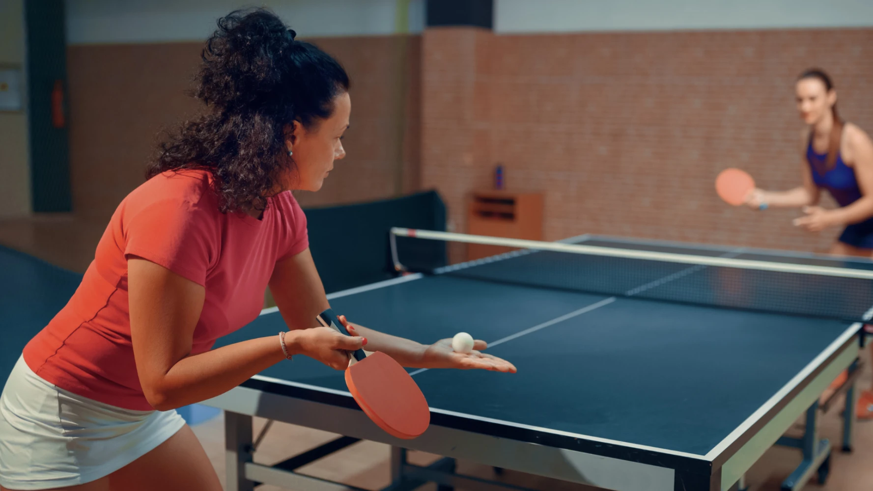 Tennis da tavolo: padroneggiare il servizio pendolo e i suoi effetti