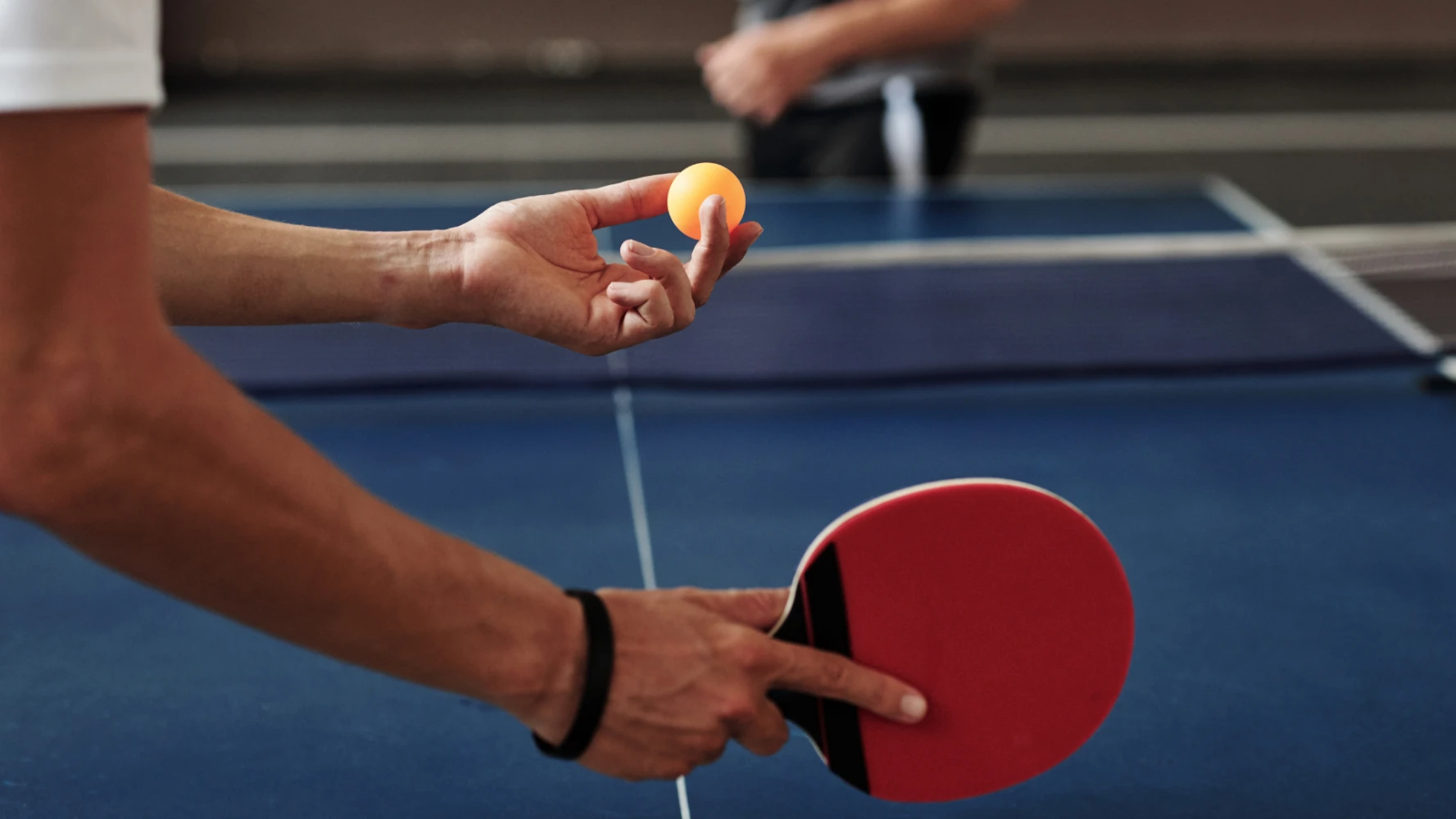 Tischtennisschläger kaufen: Die Falle zu schneller Beläge